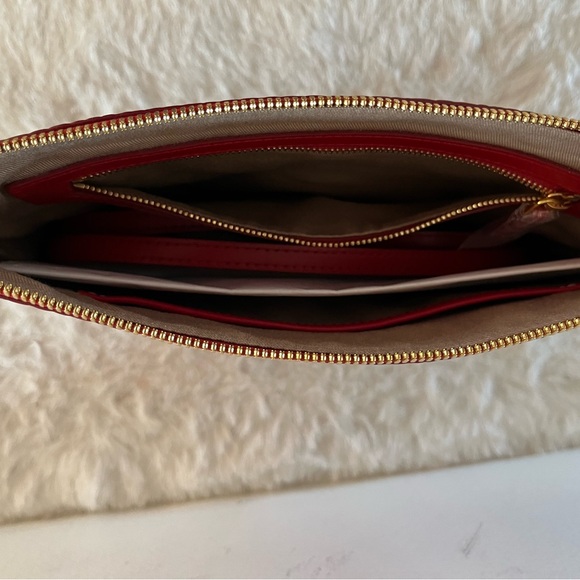 AUTHENTIC RED MCM CROSSBODY - Picture 6 of 10